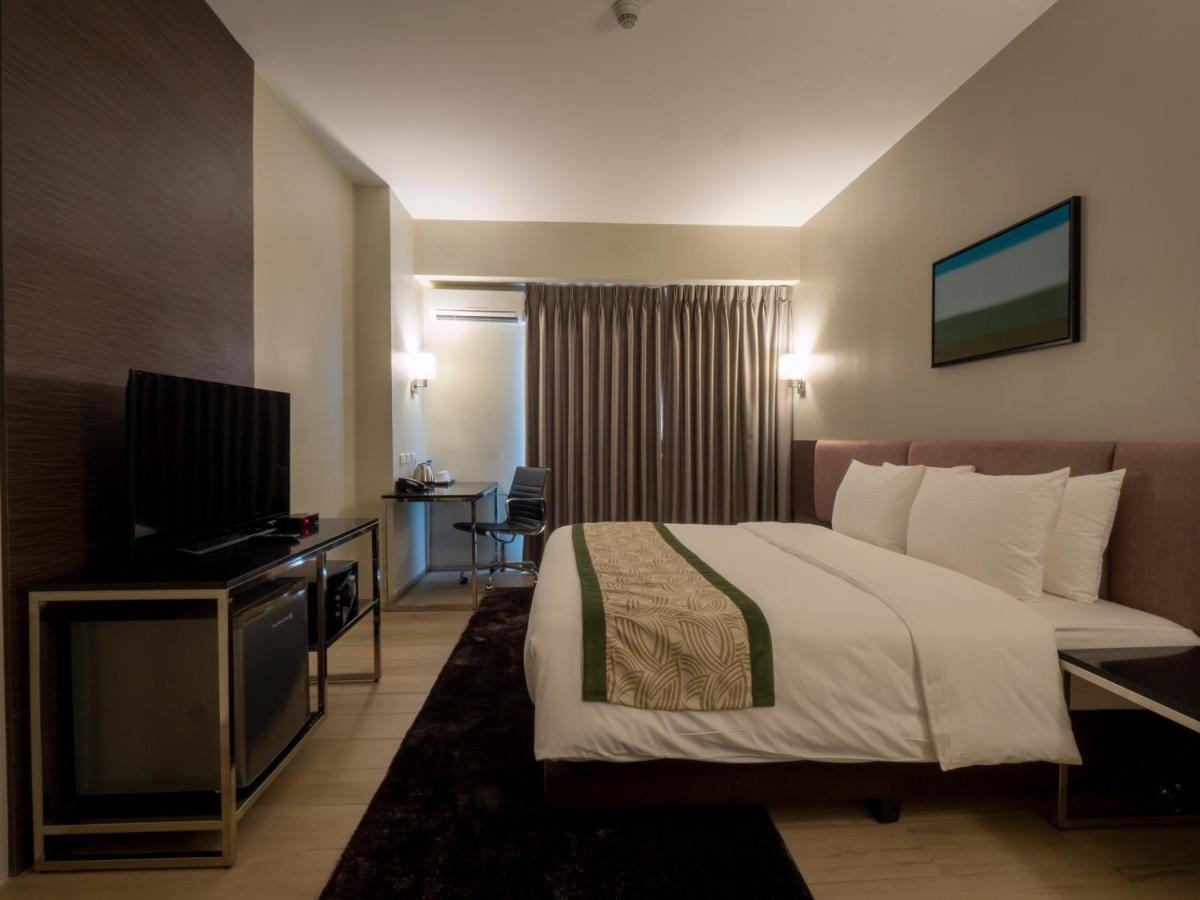 Sequoia Hotel Manila Bay Paranaque City 외부 사진