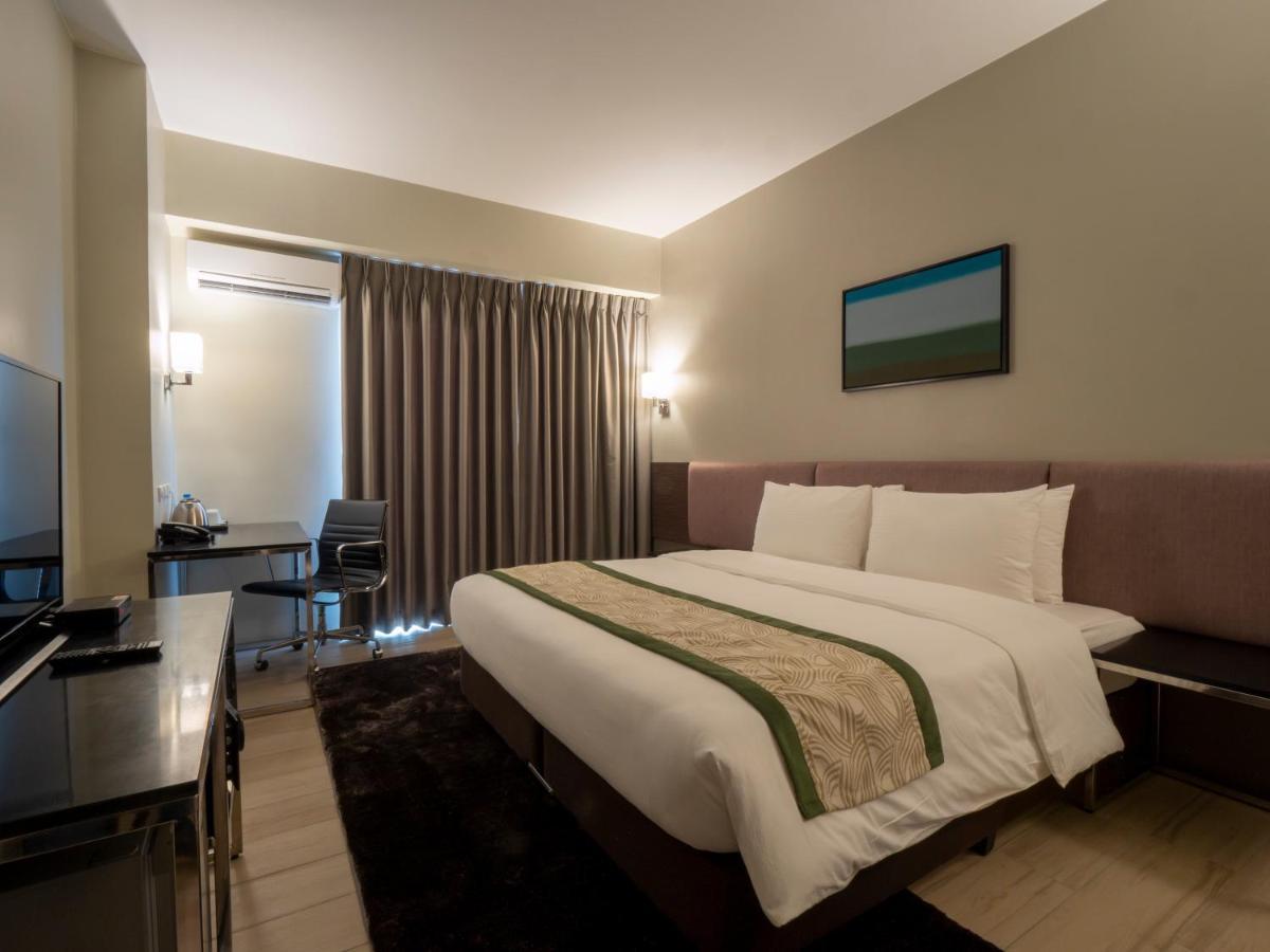 Sequoia Hotel Manila Bay Paranaque City 외부 사진