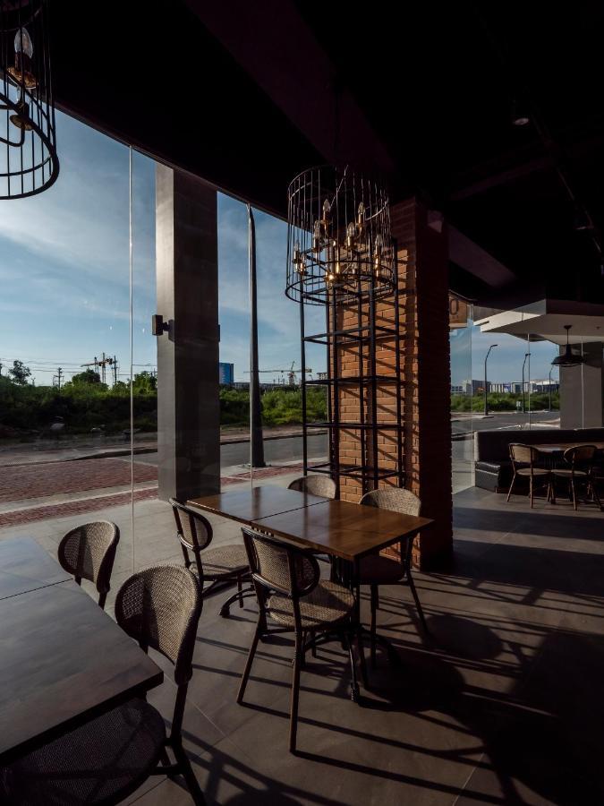 Sequoia Hotel Manila Bay Paranaque City 외부 사진